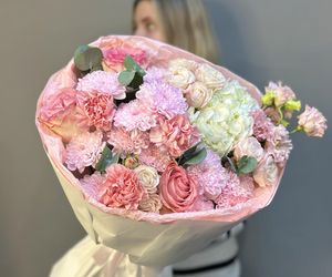 Букет «Отражение» ♥️ с гортензией, кустовой пионовидной розой, диантусами, эустомой, розой, хризантемой
